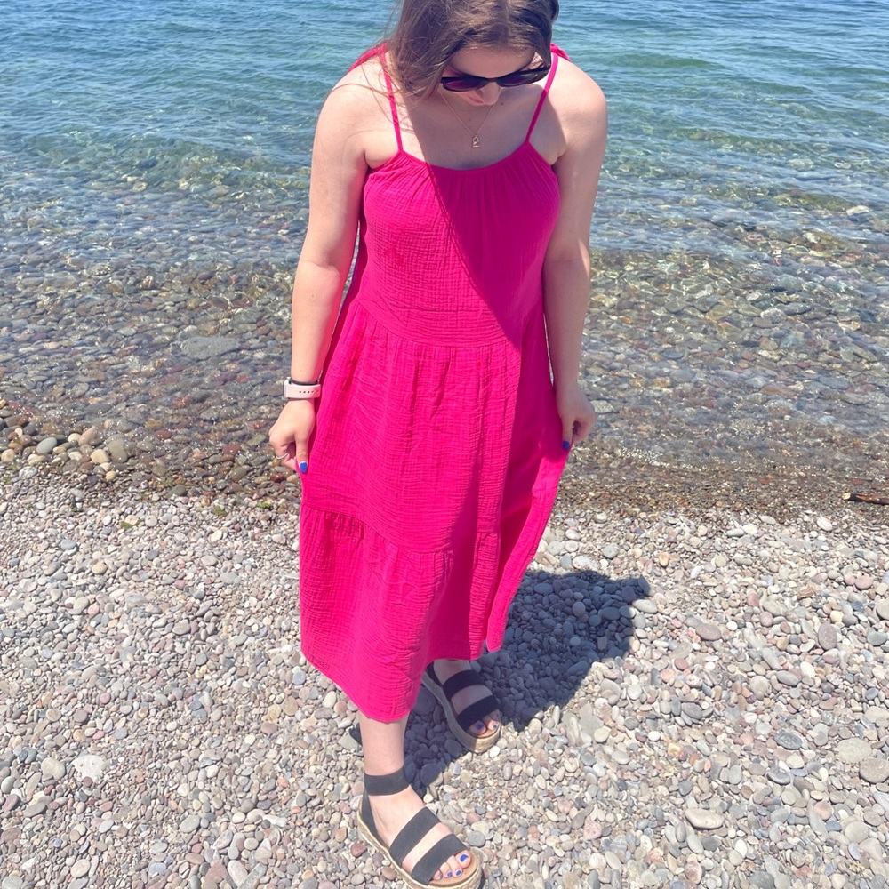 Eva tiered dress! (Hot pink)